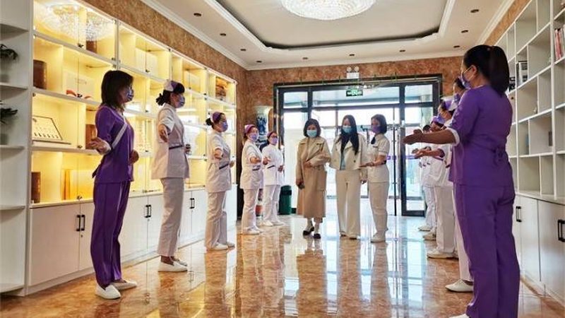 金牌月嫂价格长沙：揭秘育儿专家的薪资构成与价值